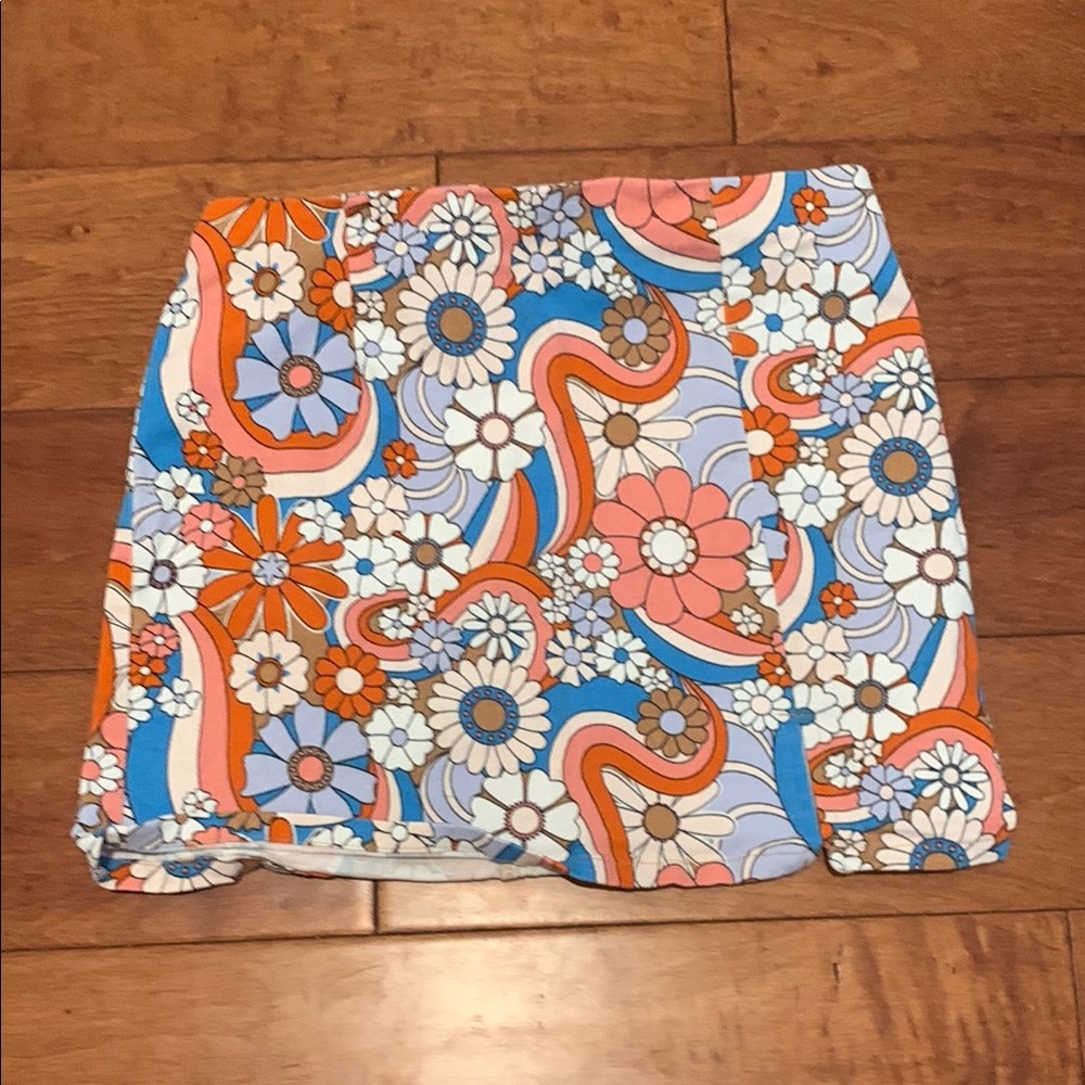 Vibrant Girls Skirt from Art Class (slit in the leg)-Worn Once- super cute